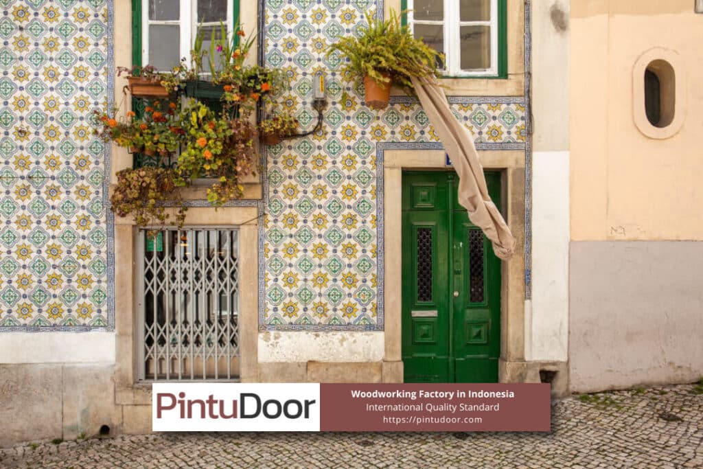 Wooden Doors in Spain
